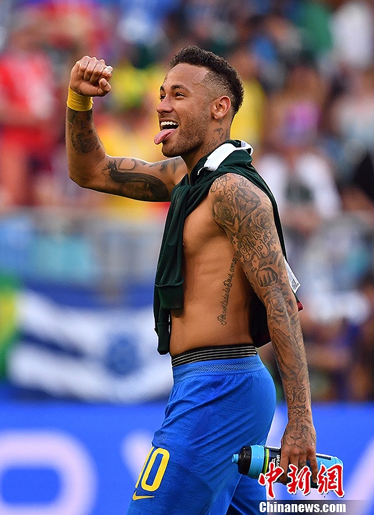 ブラジルが2対0でメキシコ下し、ベスト8進(jìn)出