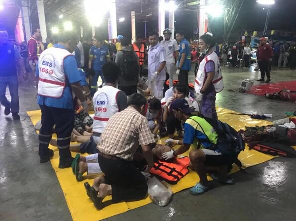 プーケット島で遊覧船転覆　観光客17人死亡、いまも行方不明者多數(shù)