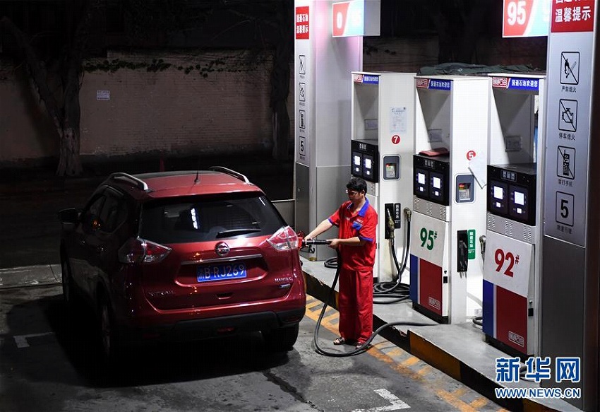 ガソリンと軽油値上げ、今年最大の値上げ幅に