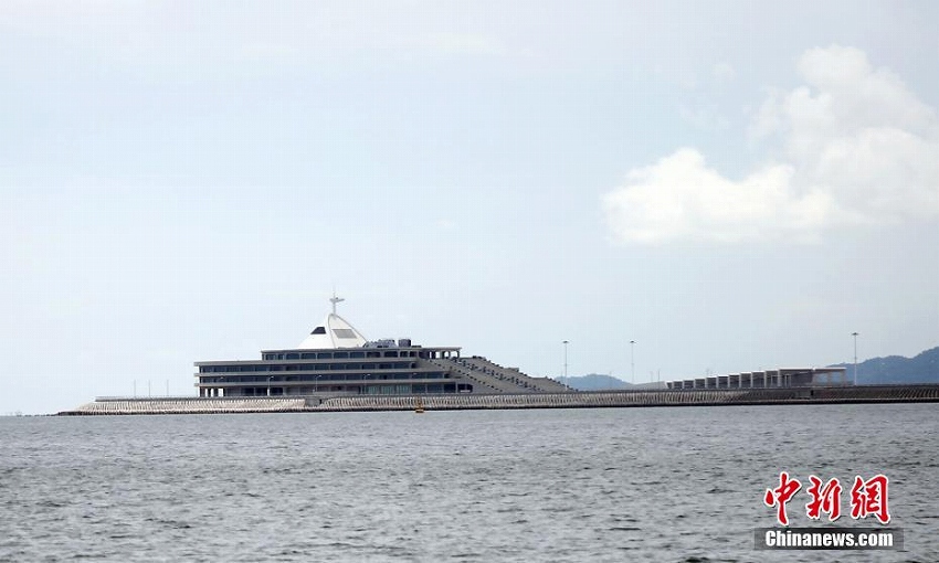 間もなく開通迎える世界最長の海上橋?港珠澳大橋