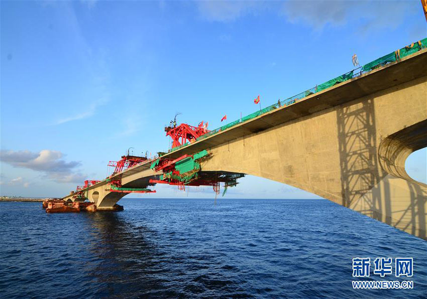 中國?モルディブ友誼大橋、閉合作業(yè)を終えて全區(qū)間が開通