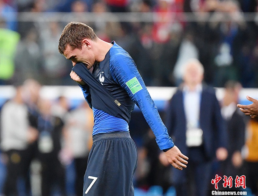 ユムティティ選手のヘディングシュートでフランス決勝進(jìn)出決める