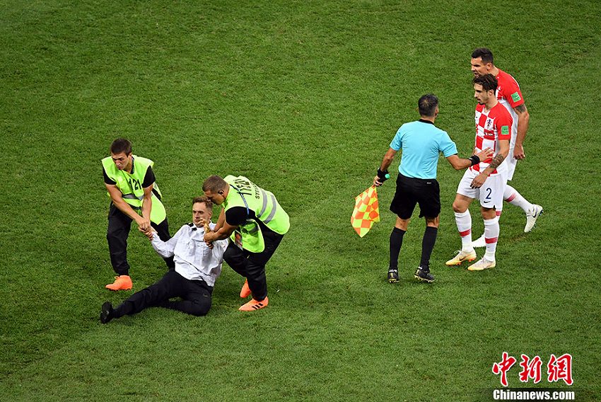 W杯決勝、フランスがクロアチアを4対2で破り20年ぶりの優(yōu)勝