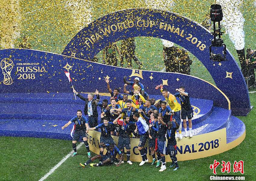 W杯決勝、フランスがクロアチアを4対2で破り20年ぶりの優(yōu)勝