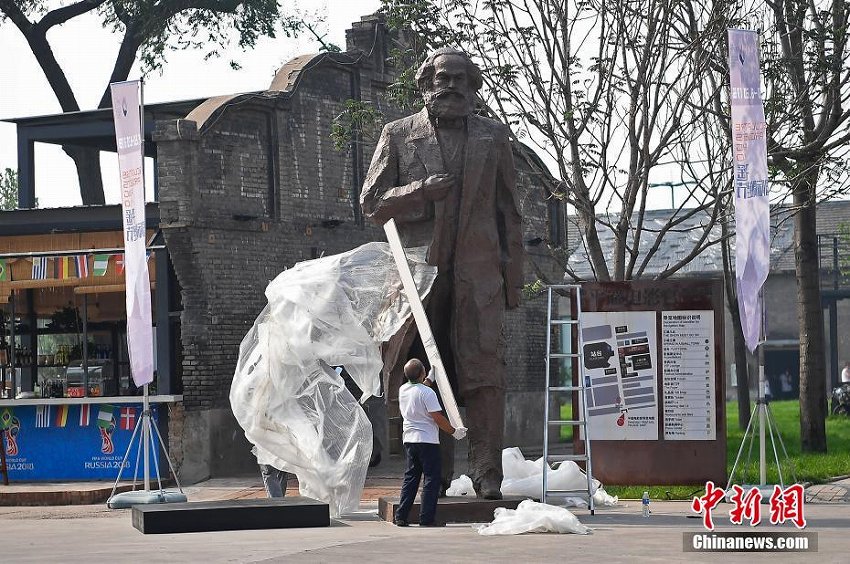 中國國內(nèi)外アーティストの新作が平遙國際彫刻フェスティバルに登場　山西省