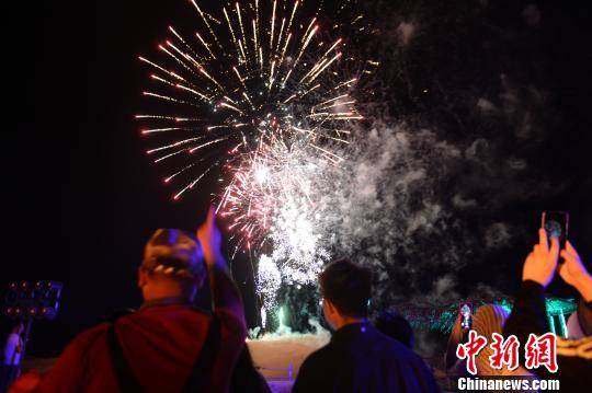 中國で7番目に大きい砂漠が「緑化による砂漠の後退」への転換