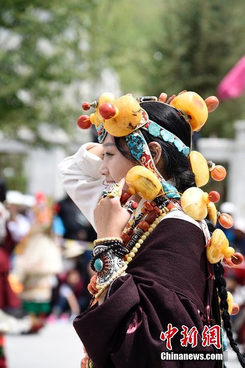 青海省玉樹チベット族自治州で少數(shù)民族文化のPRイベント開催