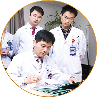 ノーギャラで俳優(yōu)業(yè)務(wù)める河南省のイケメン醫(yī)師が話題