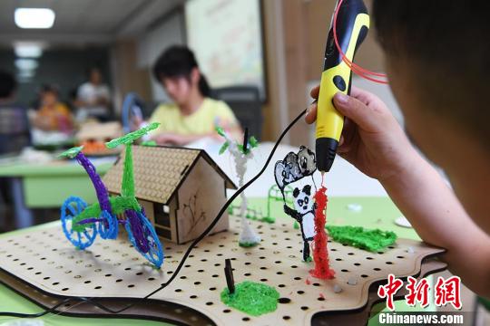 蘭州市の小學(xué)生、3Dプリンターで「ドリームハウス」を作成