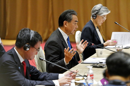 ASEANプラス3外相會(huì)議、王毅外交部長(zhǎng)が將來(lái)の協(xié)力に4提案