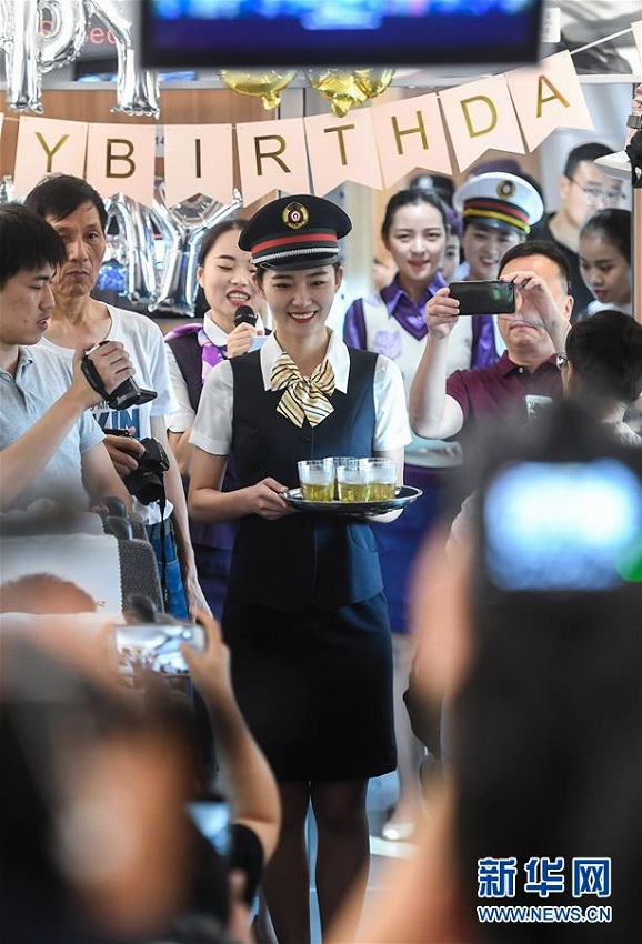 高速鉄道の杭州「西子號(hào)」、旅客を運(yùn)んで30年