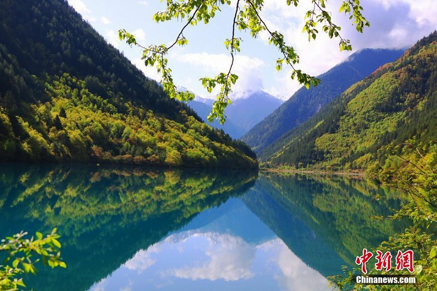 震災から1年、美しさ取り戻した九寨溝