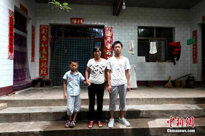 アイス売りで學(xué)費(fèi)を稼ぐ高校生、大學(xué)に合格