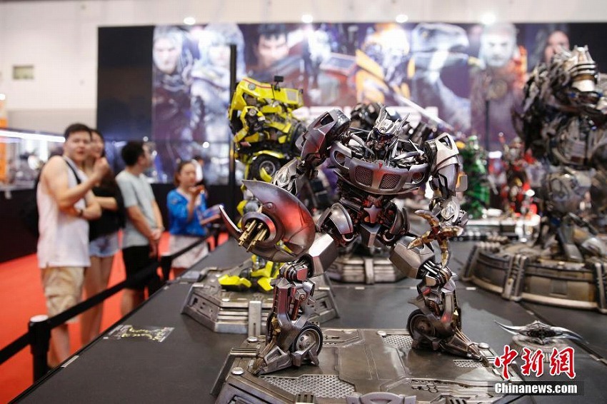 カワイイから美しいまで　コスプレイヤー大集結(jié)の北京國(guó)際アニメフェス