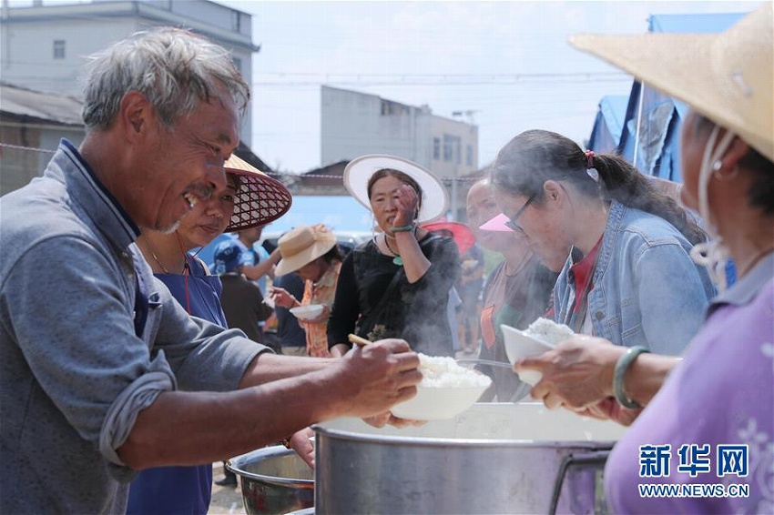 雲(yún)南省通海県でマグニチュード5.0の地震再び、救援活動(dòng)今なお続く