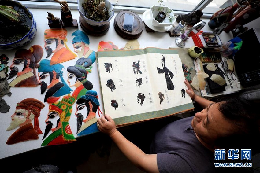 影絵職人と影絵の物語