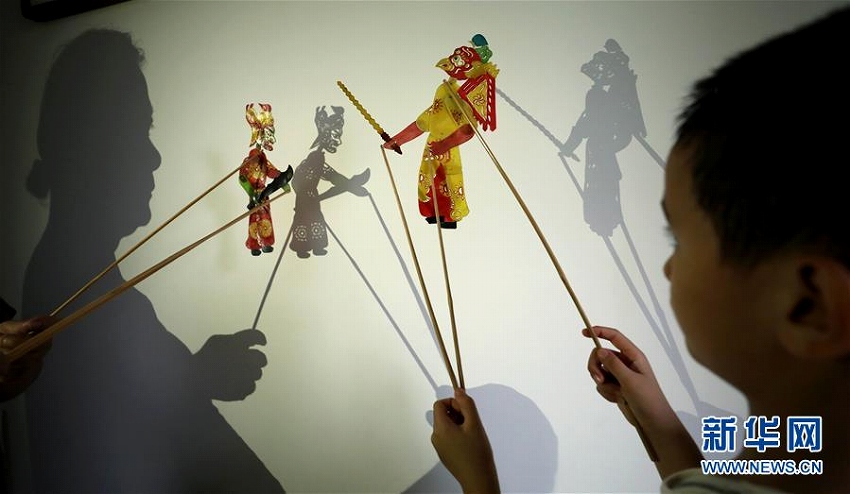 影絵職人と影絵の物語