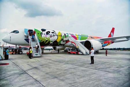 四川航空のパンダデザイン「A350」機(jī)が初飛行