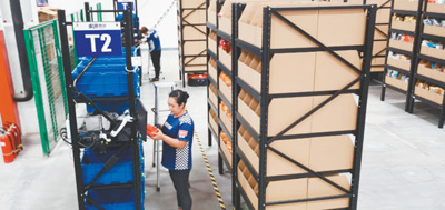 國美電器のAGV倉庫が稼働開始