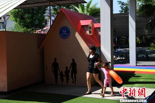 これで子供の著替えも安心！重慶の水上パークに家族向け更衣室