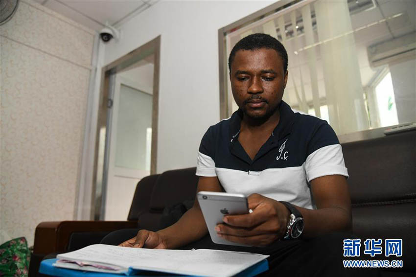 アフリカ人男性、広州で充実した日々を送る