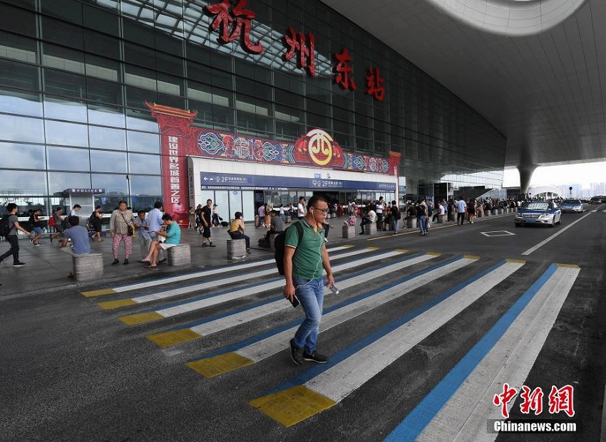 高速鉄道の杭州東駅に「3D橫斷歩道」登場(chǎng)