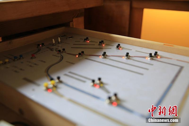 約1600萬円かけて自宅の庭を「列車王國」に　63歳男性が長年の夢(mèng)葉える