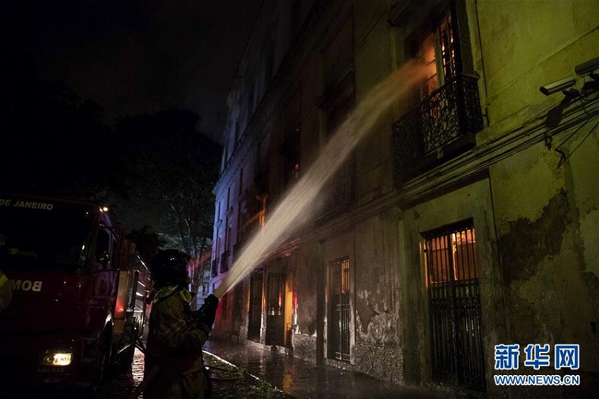ブラジル國立博物館で大火災(zāi)　全ての収蔵品焼失か