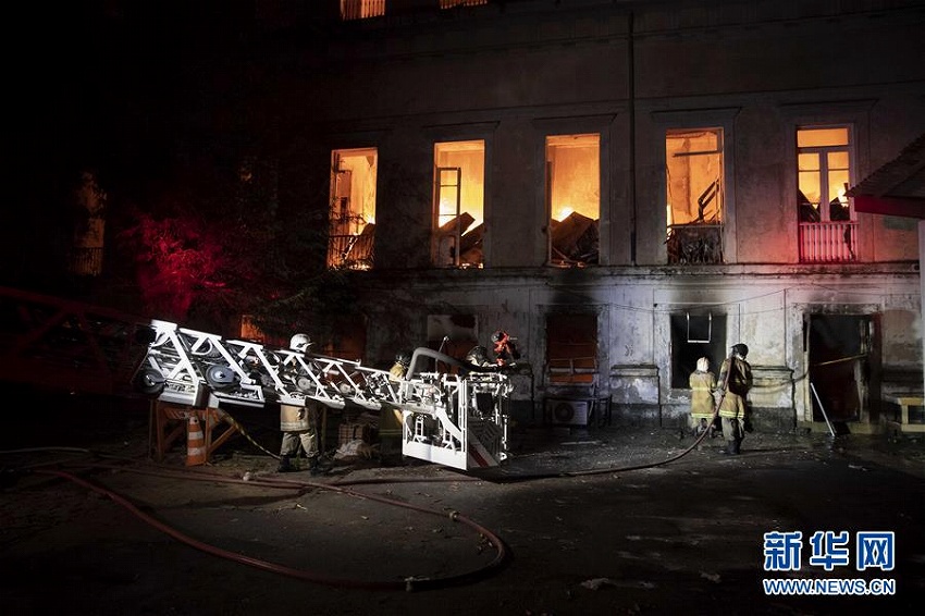 ブラジル國立博物館で大火災(zāi)　全ての収蔵品焼失か