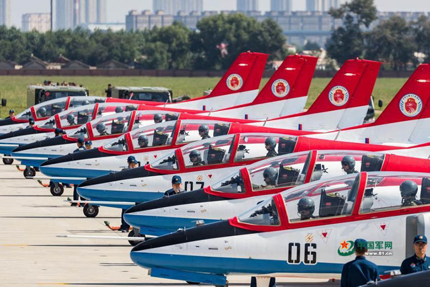 様々な視點(diǎn)から見た空軍の開放イベント