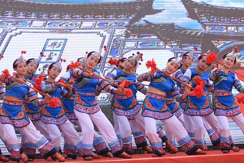 雲(yún)南でクルミフェスティバル　世界有名ブランドを目指す