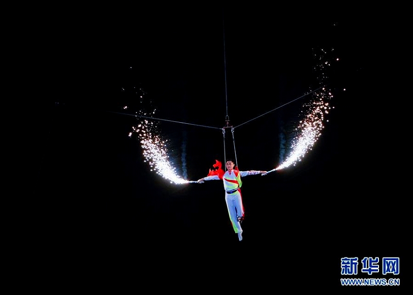 朝鮮建國(guó)70周年記念で大型マスゲーム「輝く祖國(guó)」