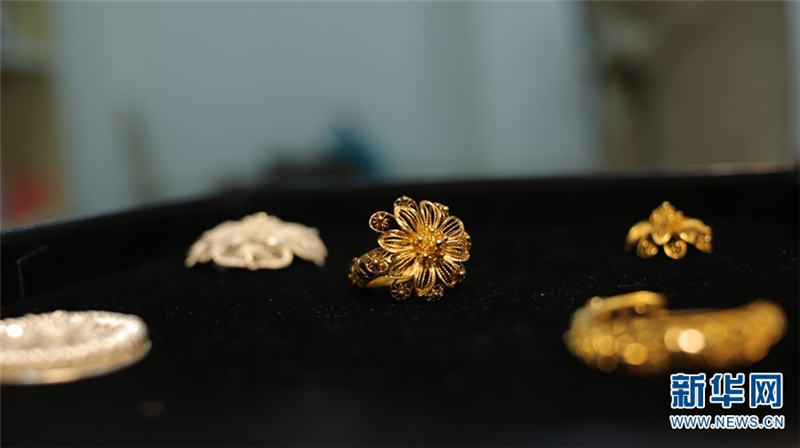 時(shí)代ドラマで注目の伝統(tǒng)ジュエリー　伝統(tǒng)工蕓學(xué)ぶ昆明の大學(xué)生たち