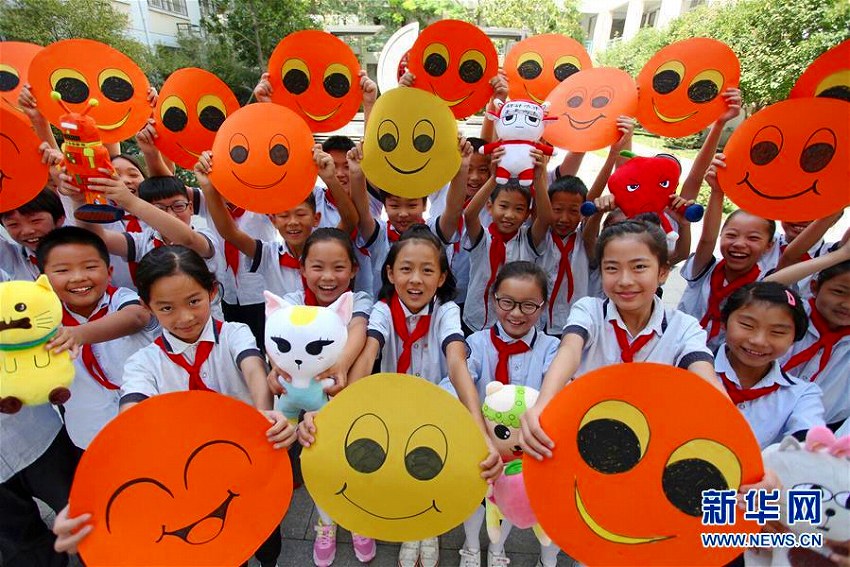 先生にありがとうをつたえよう！中國で教師節(jié)