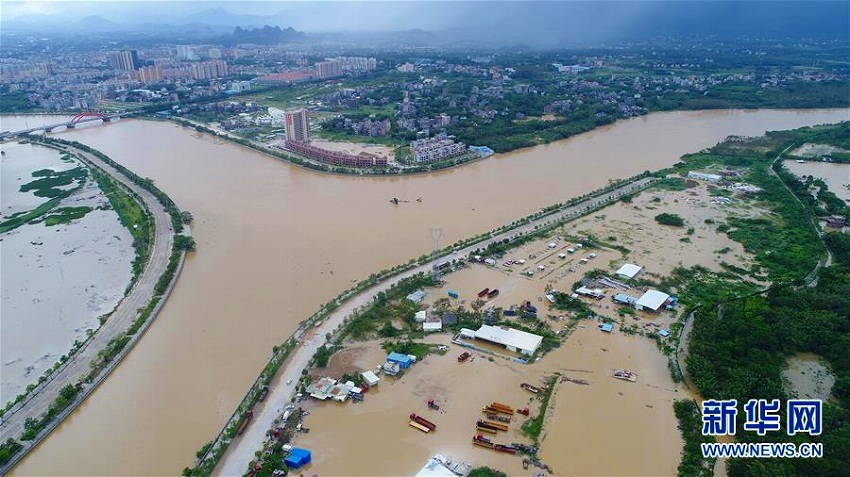臺風(fēng)22號で広東省陽江市に甚大な被害　復(fù)舊作業(yè)進む