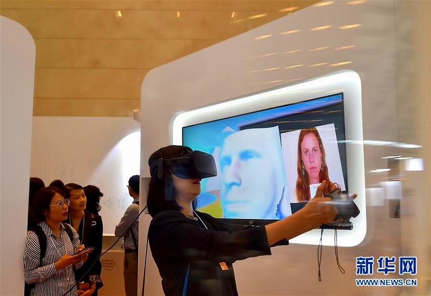 ハイテク感満載の夏季ダボス會議　天津市