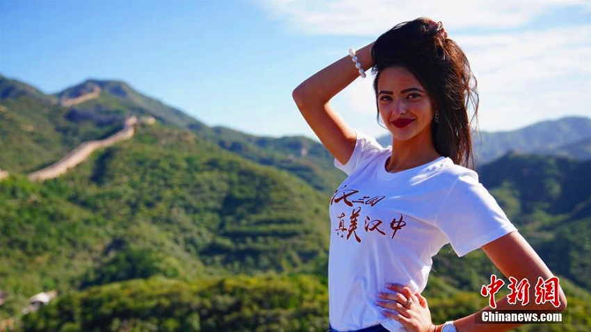 「ミス?ツーリズム?ワールド2018」が北京八達(dá)嶺長(zhǎng)城で招待イベント