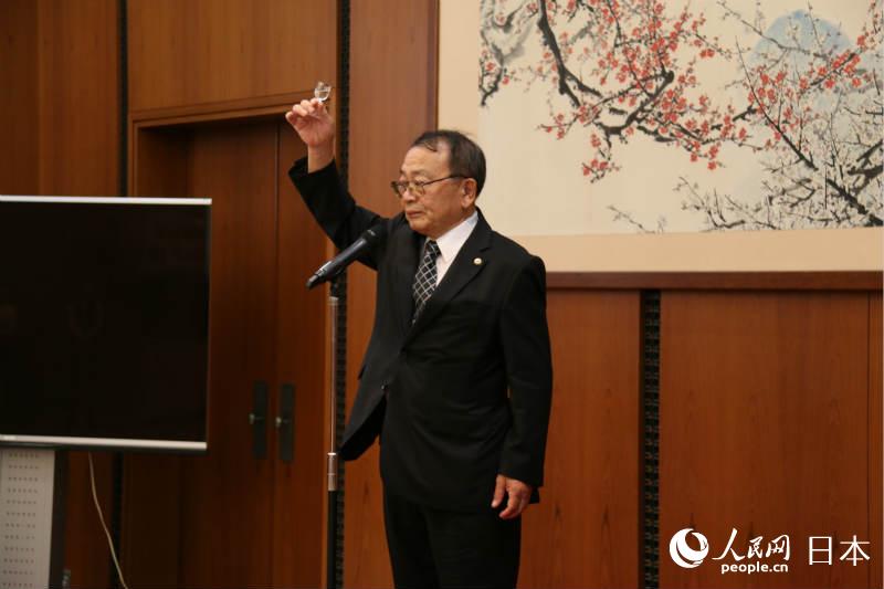 中日の「友情の絆を」　在日本中國(guó)大使館で記念碑除幕式開催