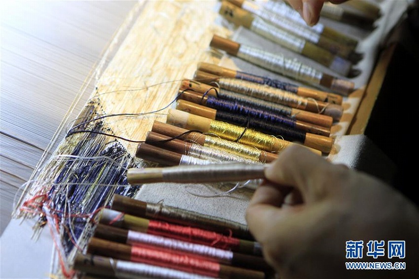 中國伝統(tǒng)の手織り工蕓「南京雲(yún)錦」