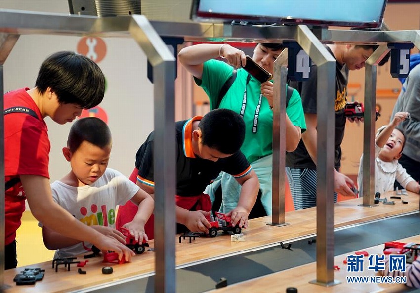 國慶節(jié)連休に上海自動車博物館で親子向けイベント