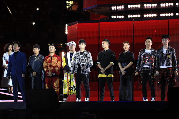 「中國(guó)好聲音2018」決勝戦、旦増尼瑪がグランプリに