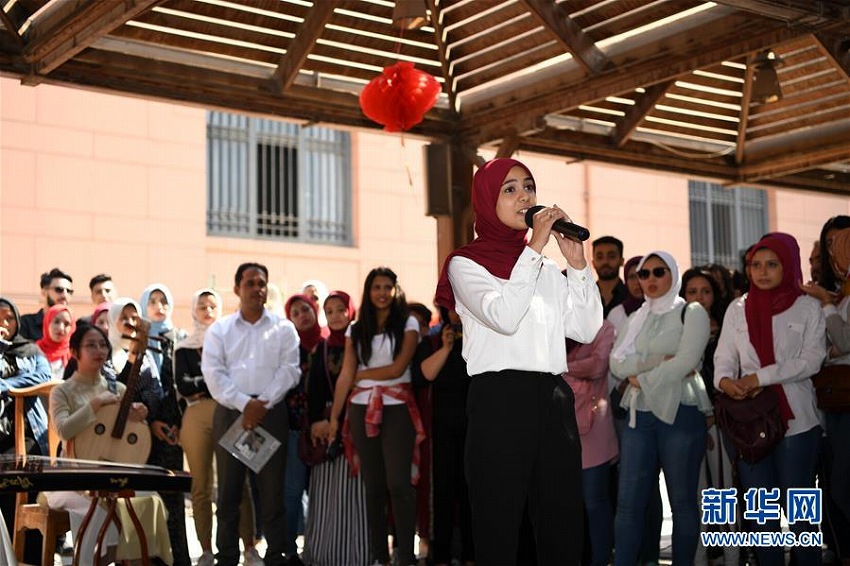 エジプト博物館でカイロ大學孔子學院が中國伝統(tǒng)文化を紹介