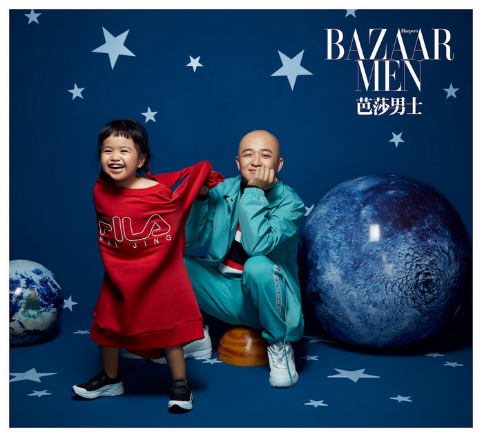 俳優(yōu)?包貝爾が愛(ài)娘?餃子ちゃんとファッション雑誌に登場(chǎng)