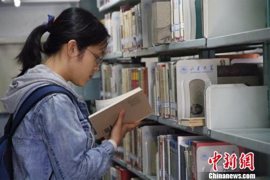 1年間で600冊以上読破した山東大學の「図書館ガール」