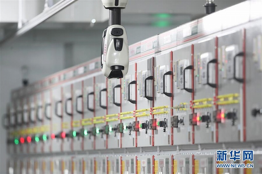 中國(guó)國(guó)際輸入博覧會(huì)開(kāi)催に向け電力パトロールロボット導(dǎo)入　上海