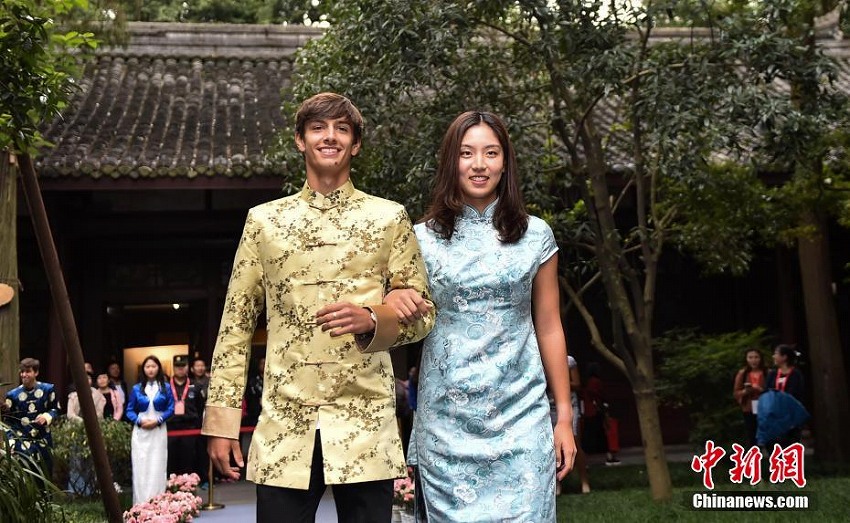 國際テニス連盟ジュニアマスターズで中國スタイルのドロー抽選會(huì)　四川省