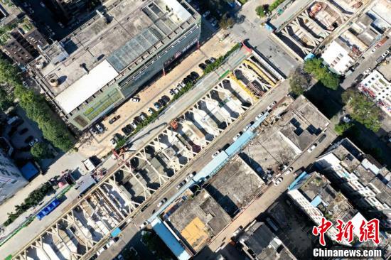 アジア最長の地下鉄駅、主體工事が完成