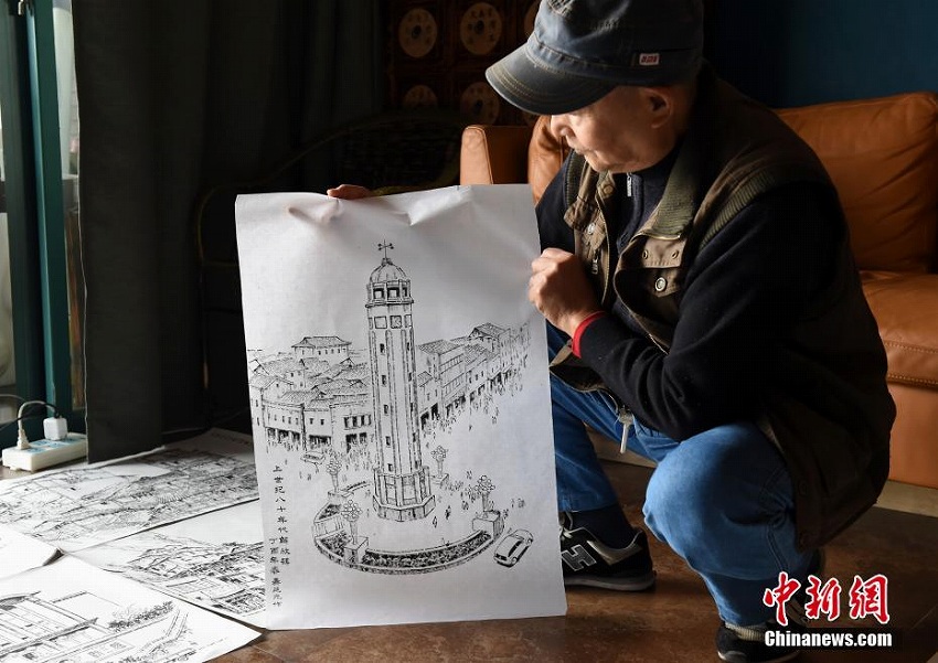 20年前の「オールド重慶」を毛筆畫で甦らせる70代男性