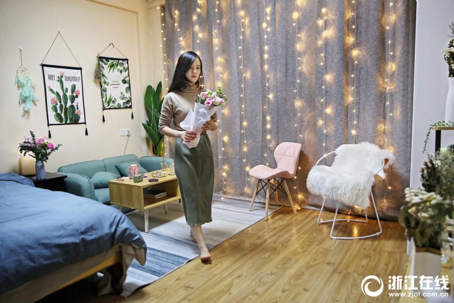 杭州市の95後の女性、約3萬円で賃貸アパートを徹底リフォーム