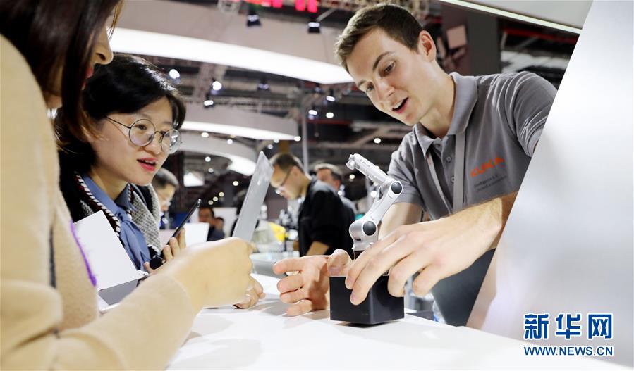 第1回中國國際輸入博覧會(huì)が開幕